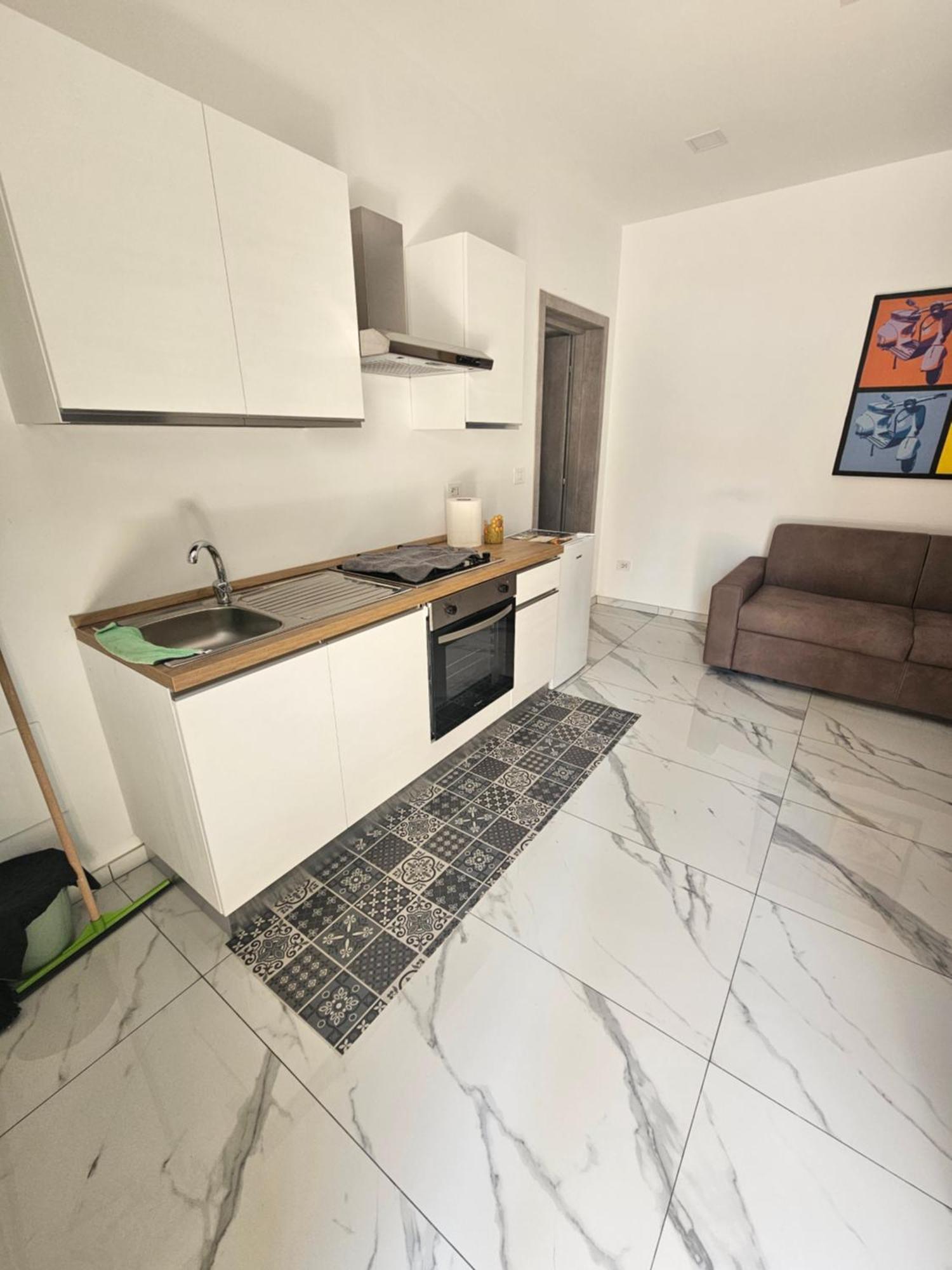 Sweet Home Brindisi Bagian luar foto